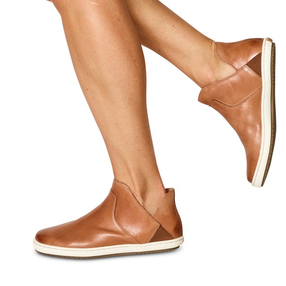 Taos New Unity Boots Chestnut Slip On Burnished Leather Tan SZ 8.5 - Picture 3 of 11